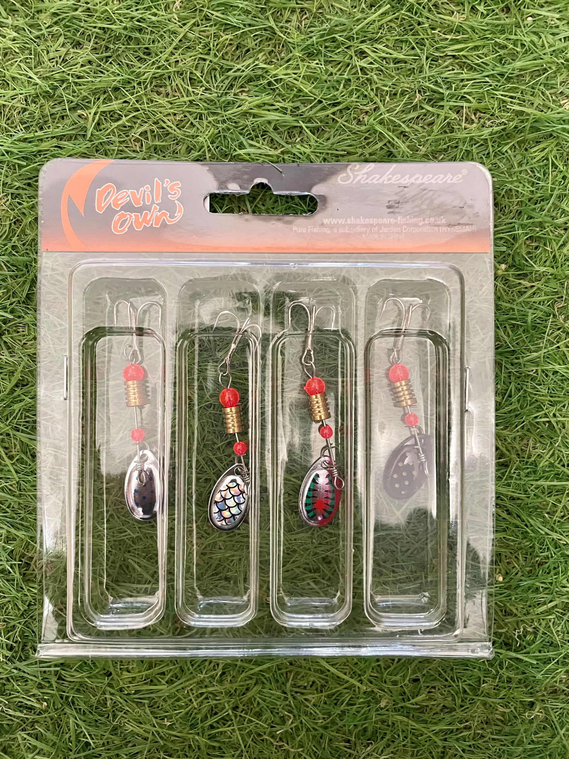 Devil's Own spinner lure pack of 4 image 1