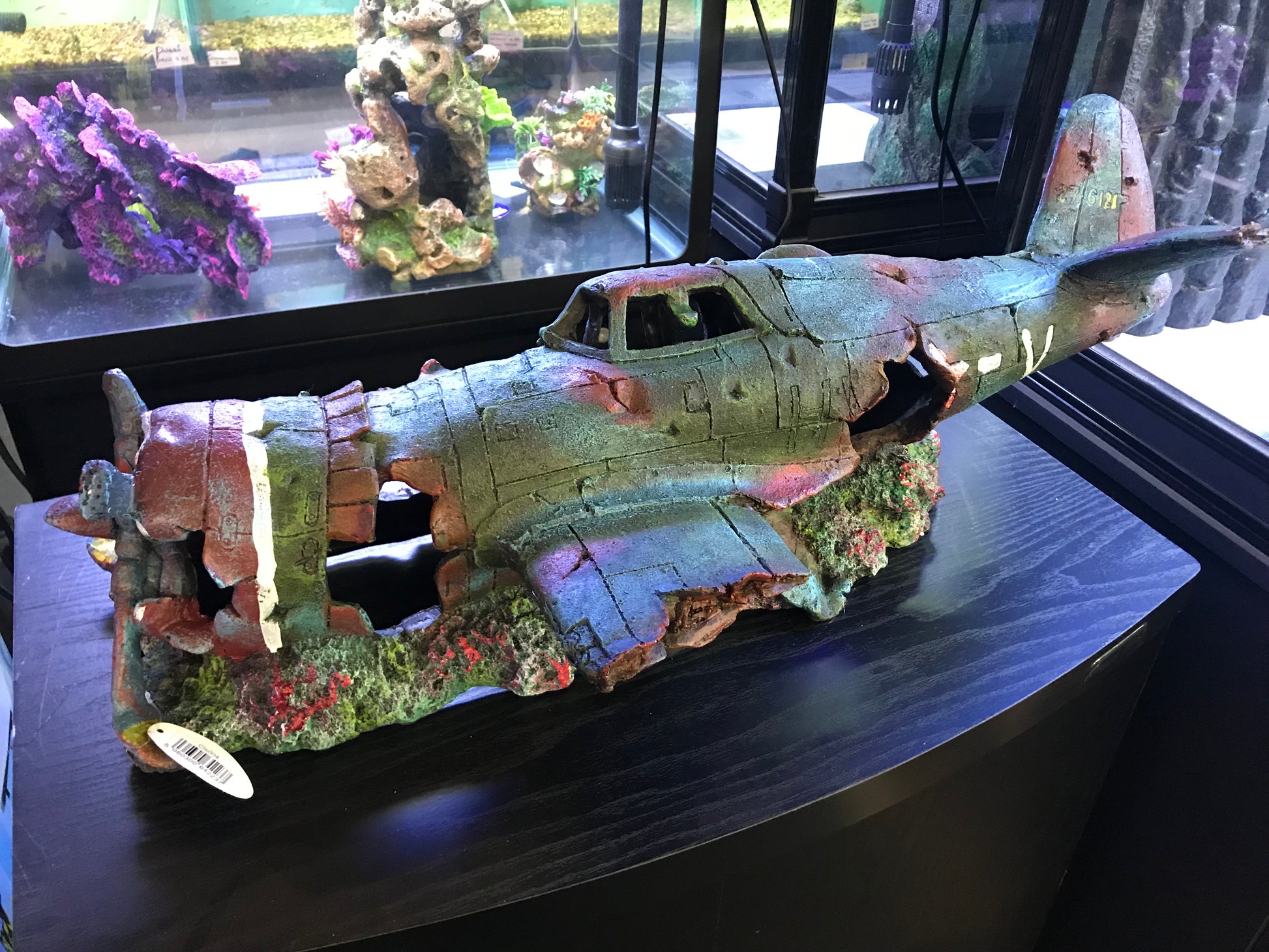 XL EXTRA LARGE PLANE WRECKAGE image 0