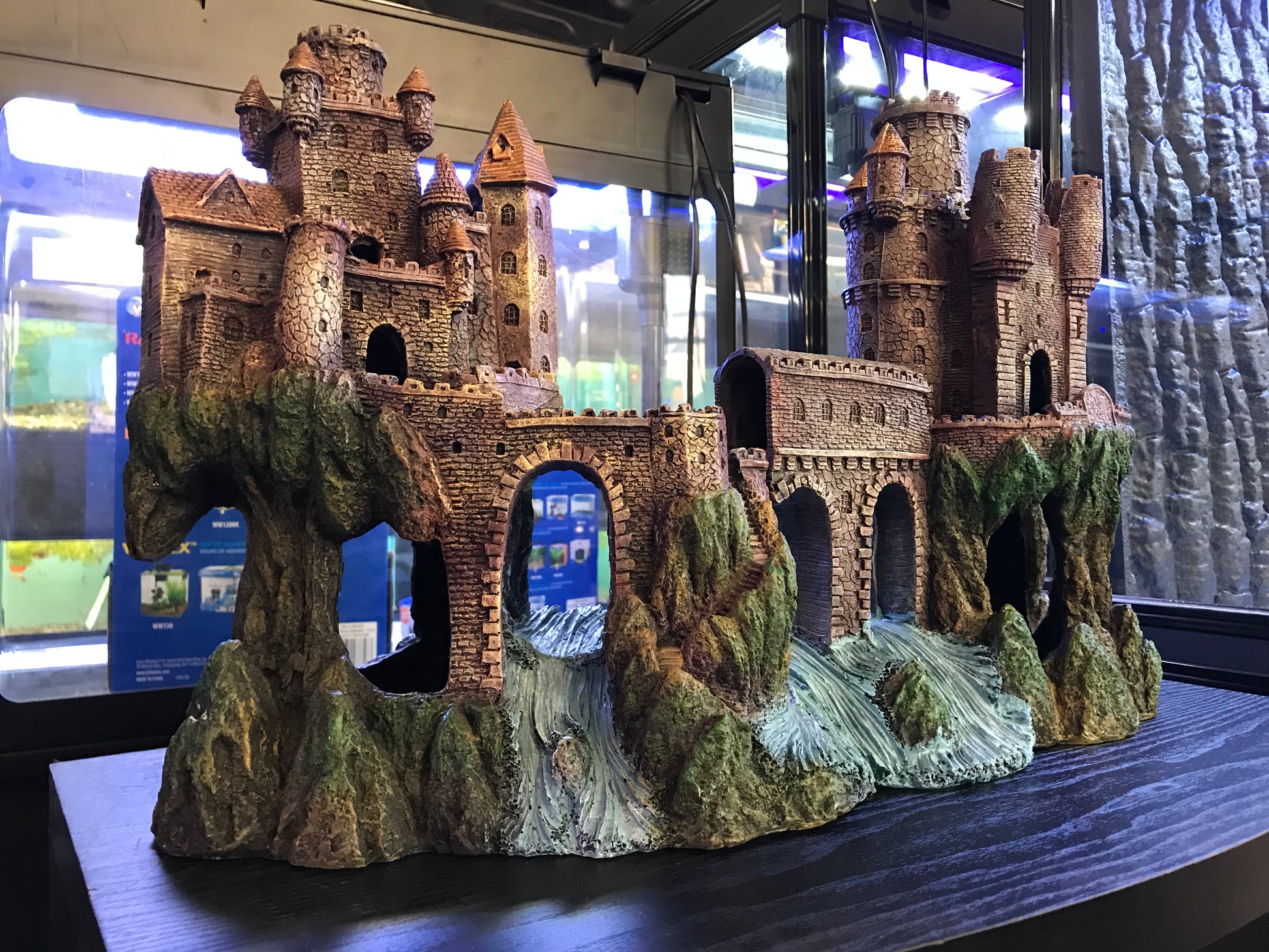 Extra Large Castle Aquarium Ornament Decoration image 0