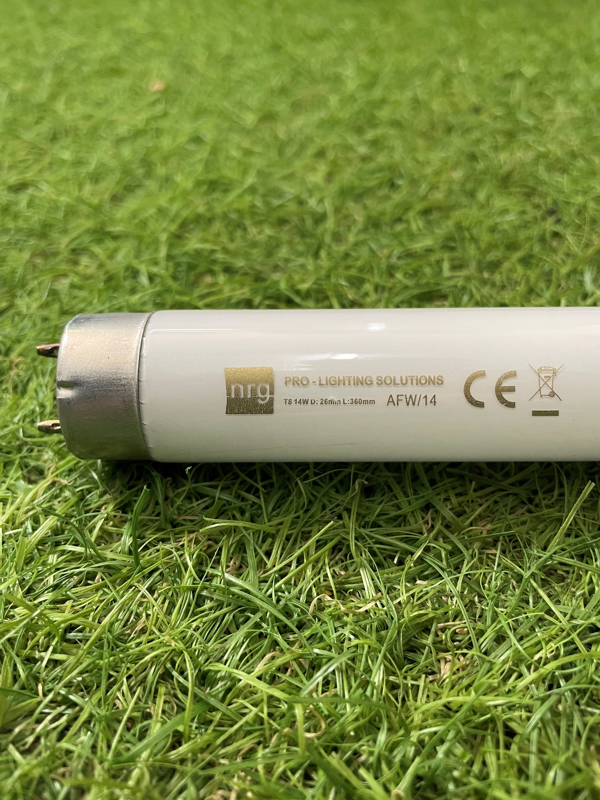 FLUORESCENT AQUARIUM DAYLIGHT PRO LIGHTING T8 14-36w 450mm-1050mm/15"- 48"WHITE image 2