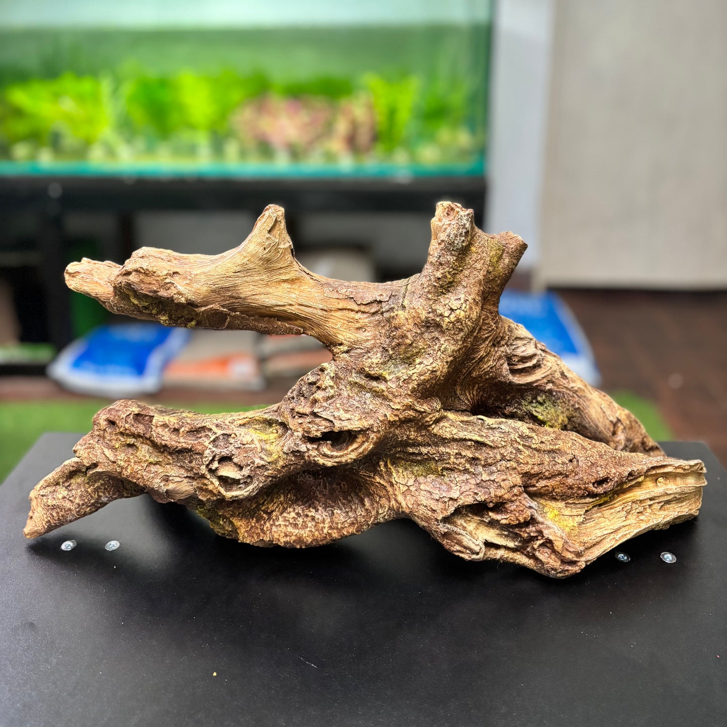EXTRA LARGE RESIN DRIFTWOOD AQUARIUM ORNAMENT – 52cm