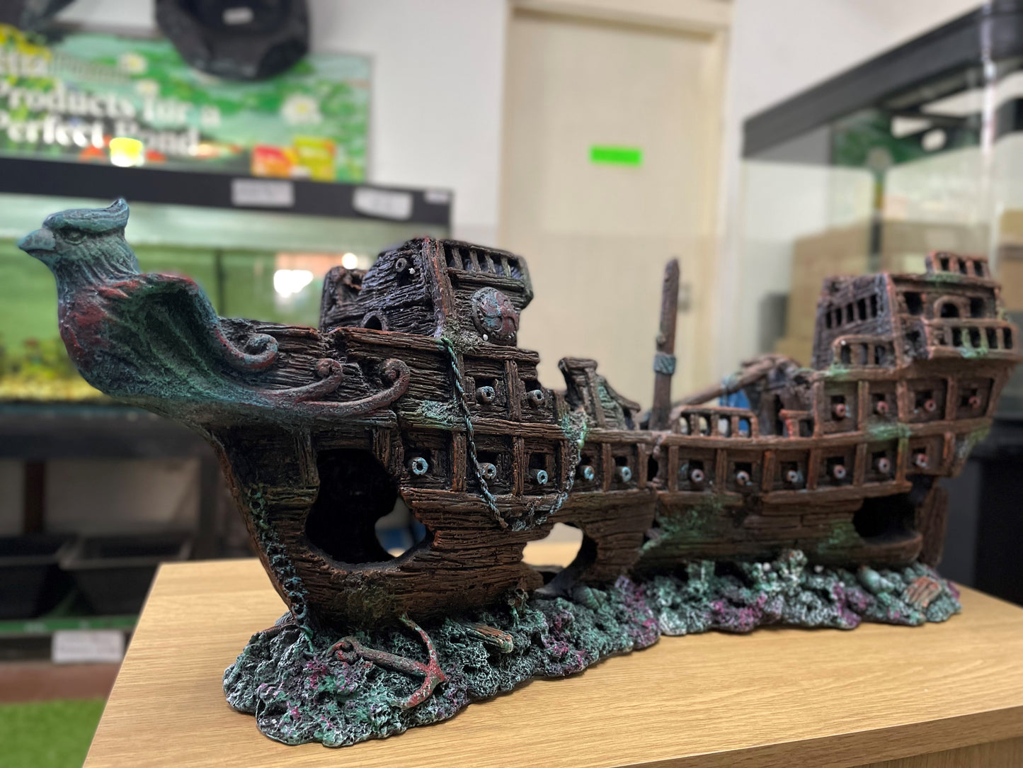 XL Sunken Galleon Aquarium Ornament image 3