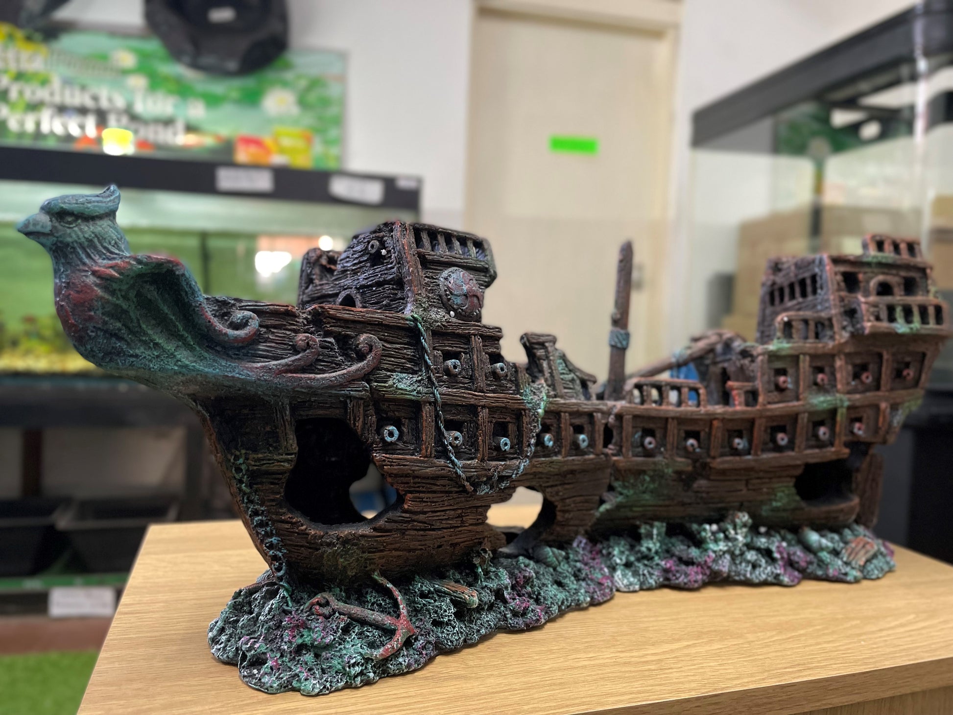 XL Sunken Galleon Aquarium Ornament image 3
